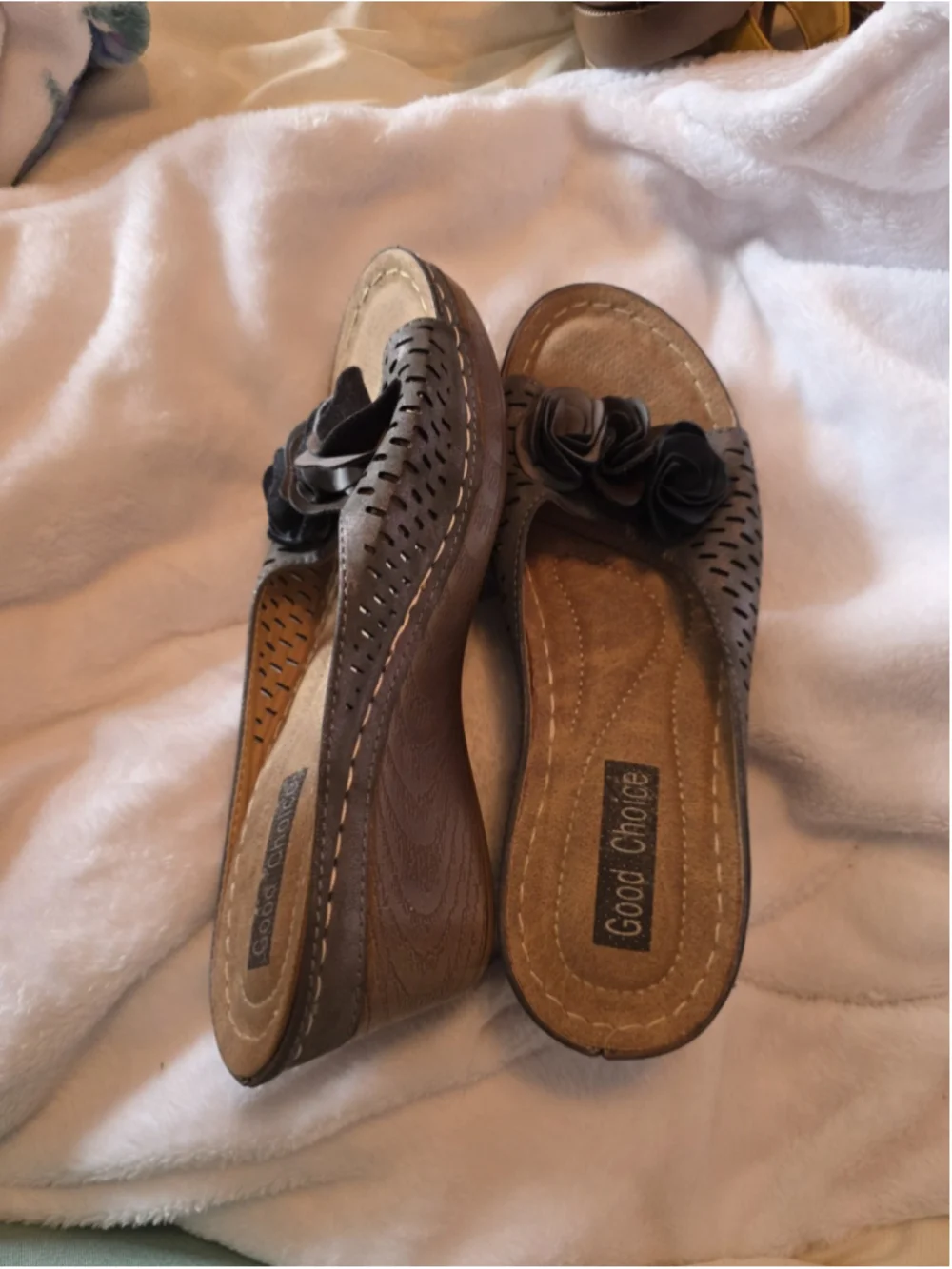 GC Shoes Womens Juliet Wedge Sandal Faux leather Pewter 8M MSRP 50 New